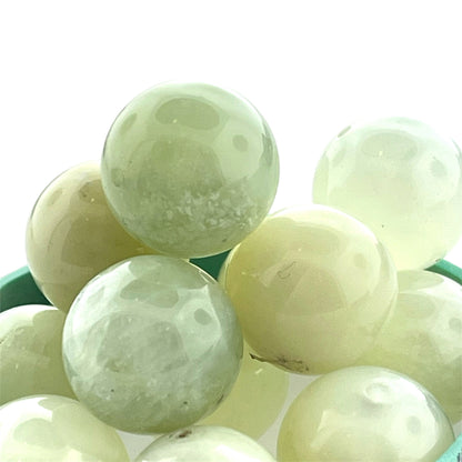 14mm Green and White Jade Round Beads – Set of 14