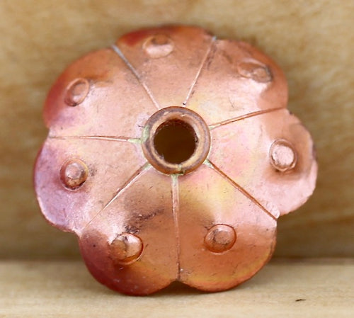 Textured Flower Bead Cap